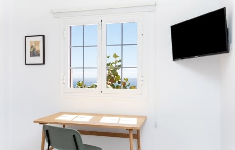 Dormitorio, detalle Escritorio – Sunrise on the Ocean Dormitorio, detalle Escritorio - Sunrise on the Ocean